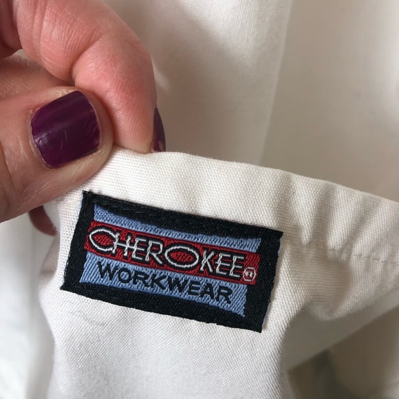 Cherokee Scrub Jacket with Embroidering  Size XL - Picture 4 of 8